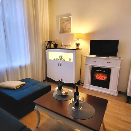 Apartmán Alunana Premium & Fireplace In Art Nouveau District, 63 Sqm, 1870s, Self Check-in