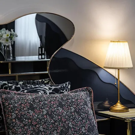 Alunana Premium & Fireplace In Art Nouveau District, 63 Sqm, 1870s, Self Check-in *