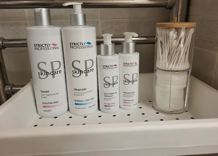 Alunana Premium & Fireplace In Art Nouveau District, 63 Sqm, 1870s, Self Check-in Apartment *